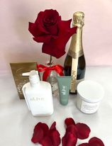 Valentines day, Valentines Hamper, Valentines gift, Rose delivery, Tamworth flowers, tamworth florist